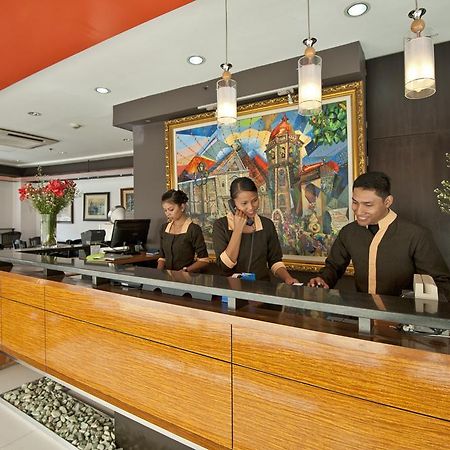 M Citi Suites Cebu Exteriör bild