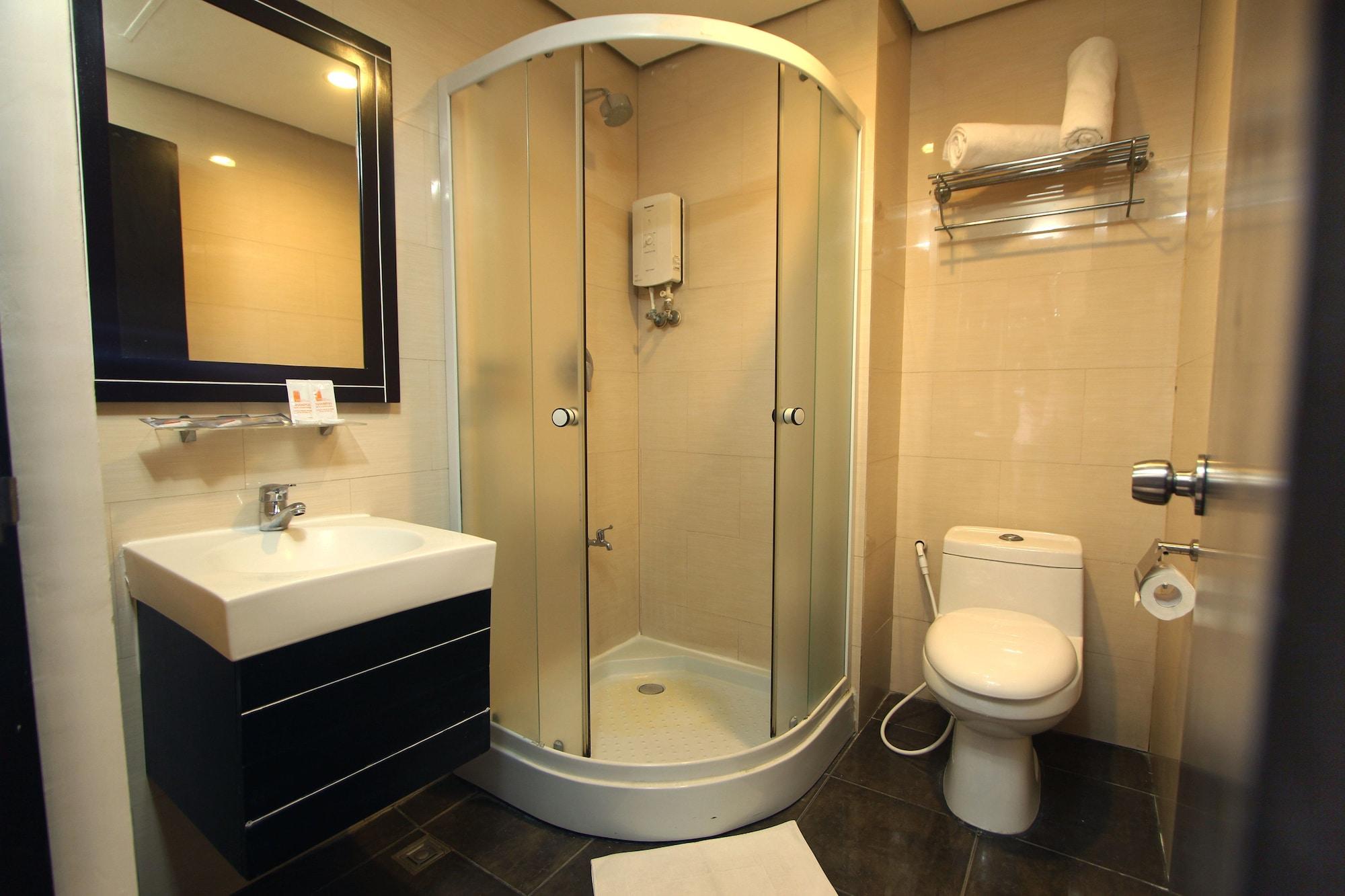 M Citi Suites Cebu Exteriör bild