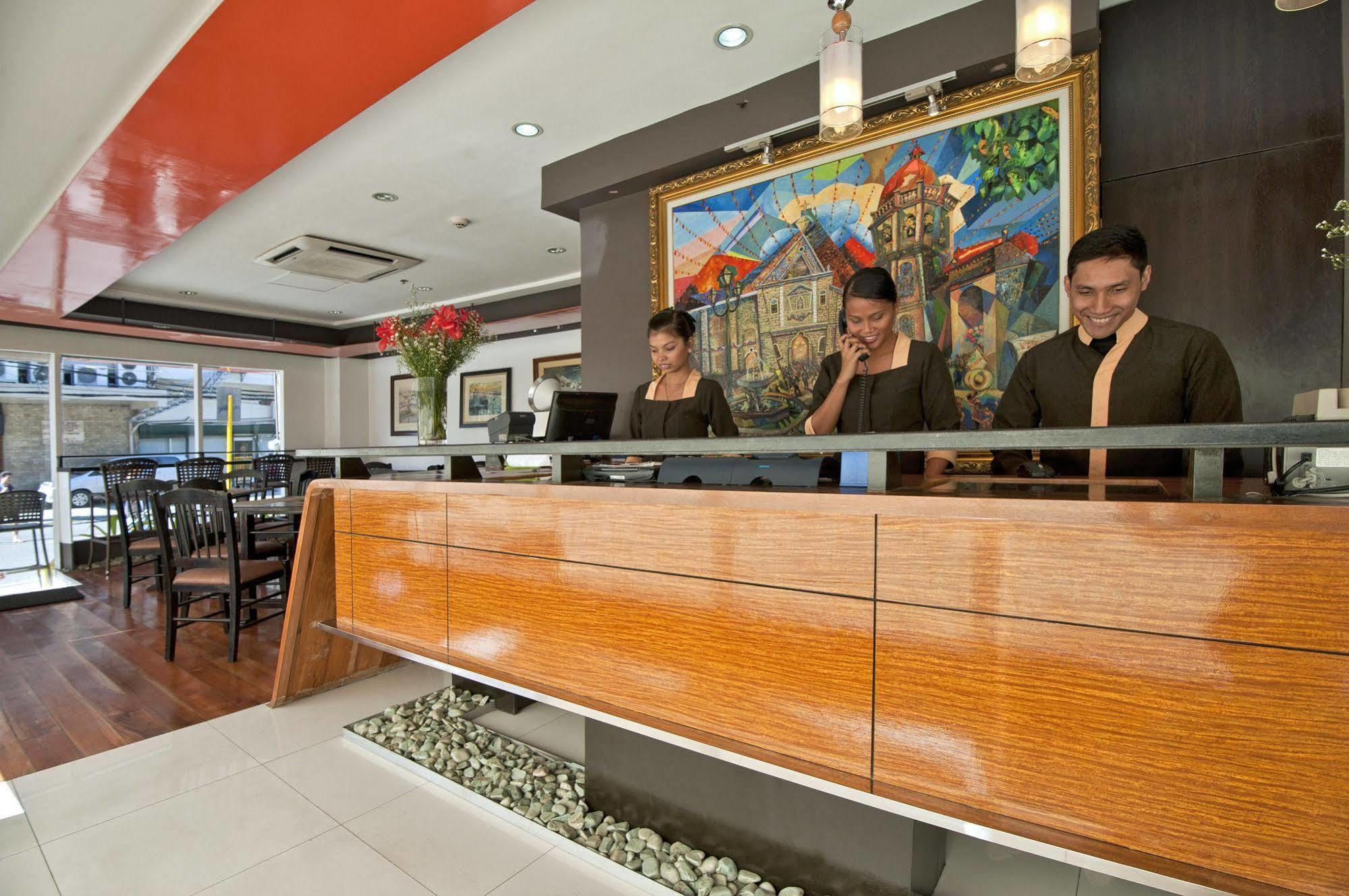 M Citi Suites Cebu Exteriör bild